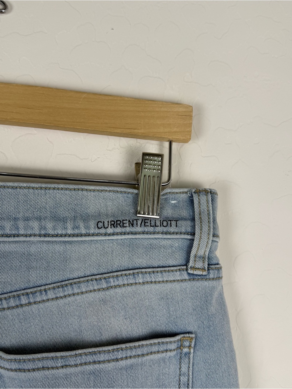 Current/Elliot Light Wash High Rise Jean - Picture 5 of 7